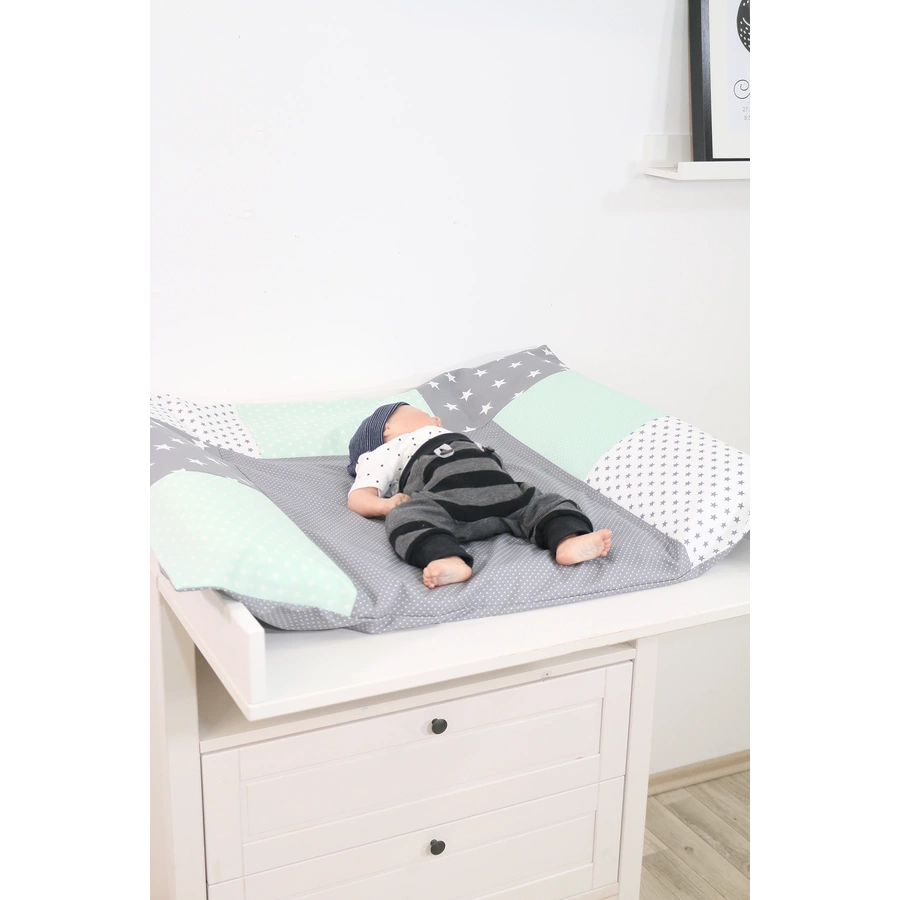 Ullenboom Patchwork Wickelauflagen-Bezug Mint Grau 75x85 cm