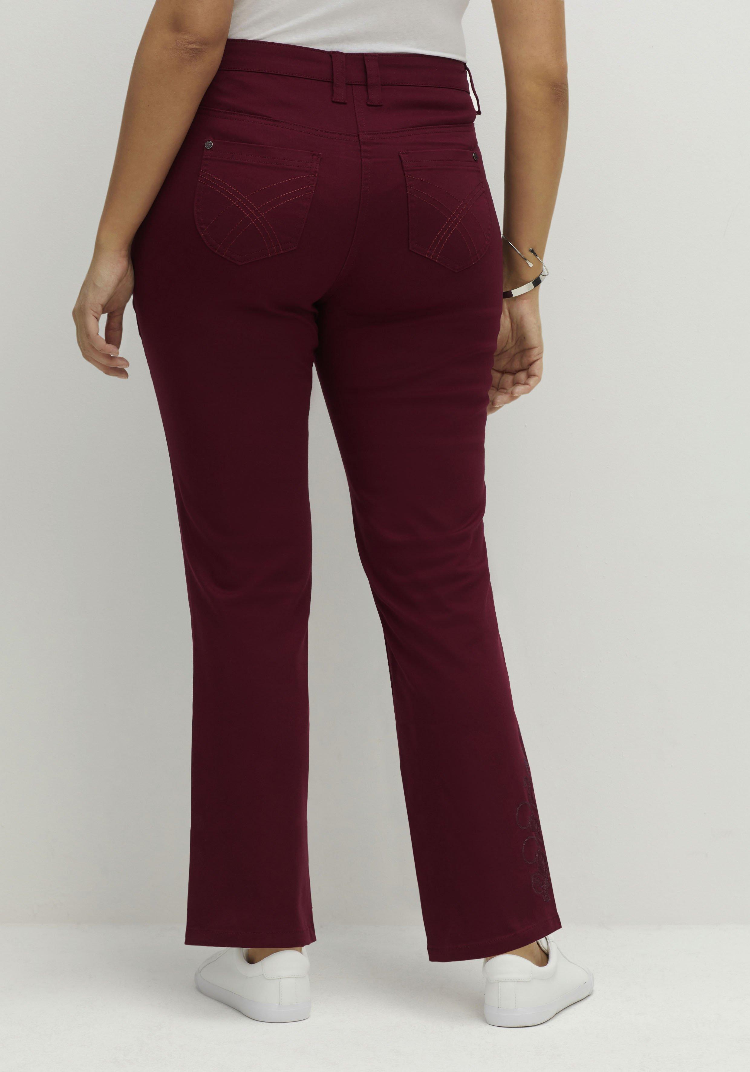 Gerade Twillhose mit dezenter Blumenstickerei