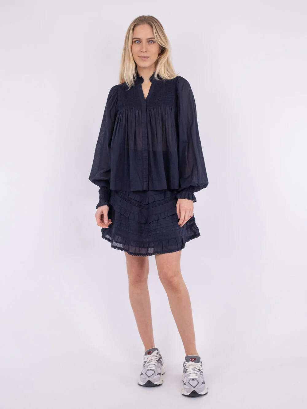 Neo Noir  Jill S Voile bluse - mørkeblå