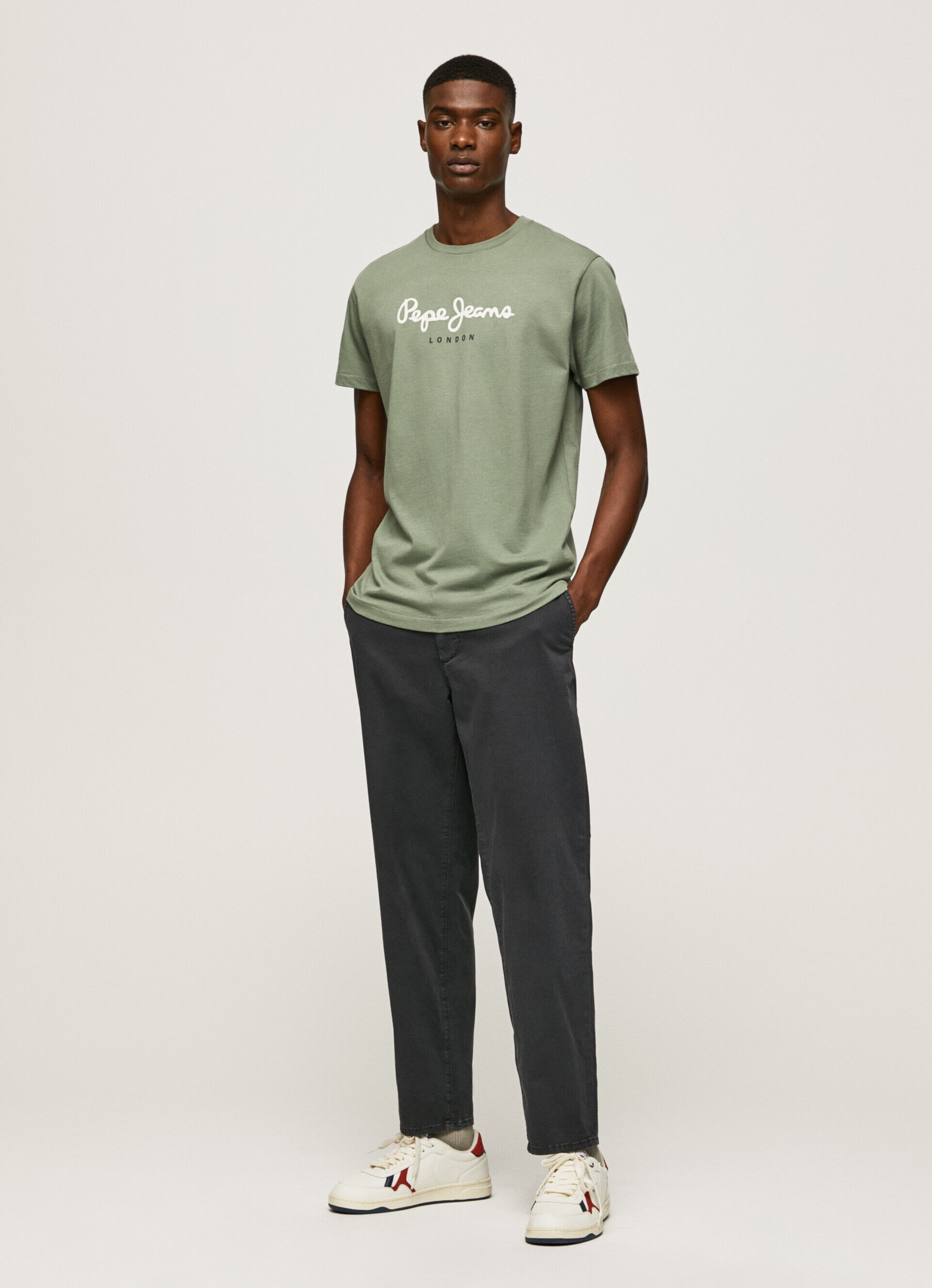 Camiseta de algodão com logotipo estampado - verde-casting