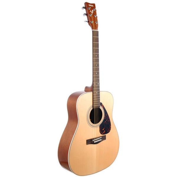 Yamaha F370 NA