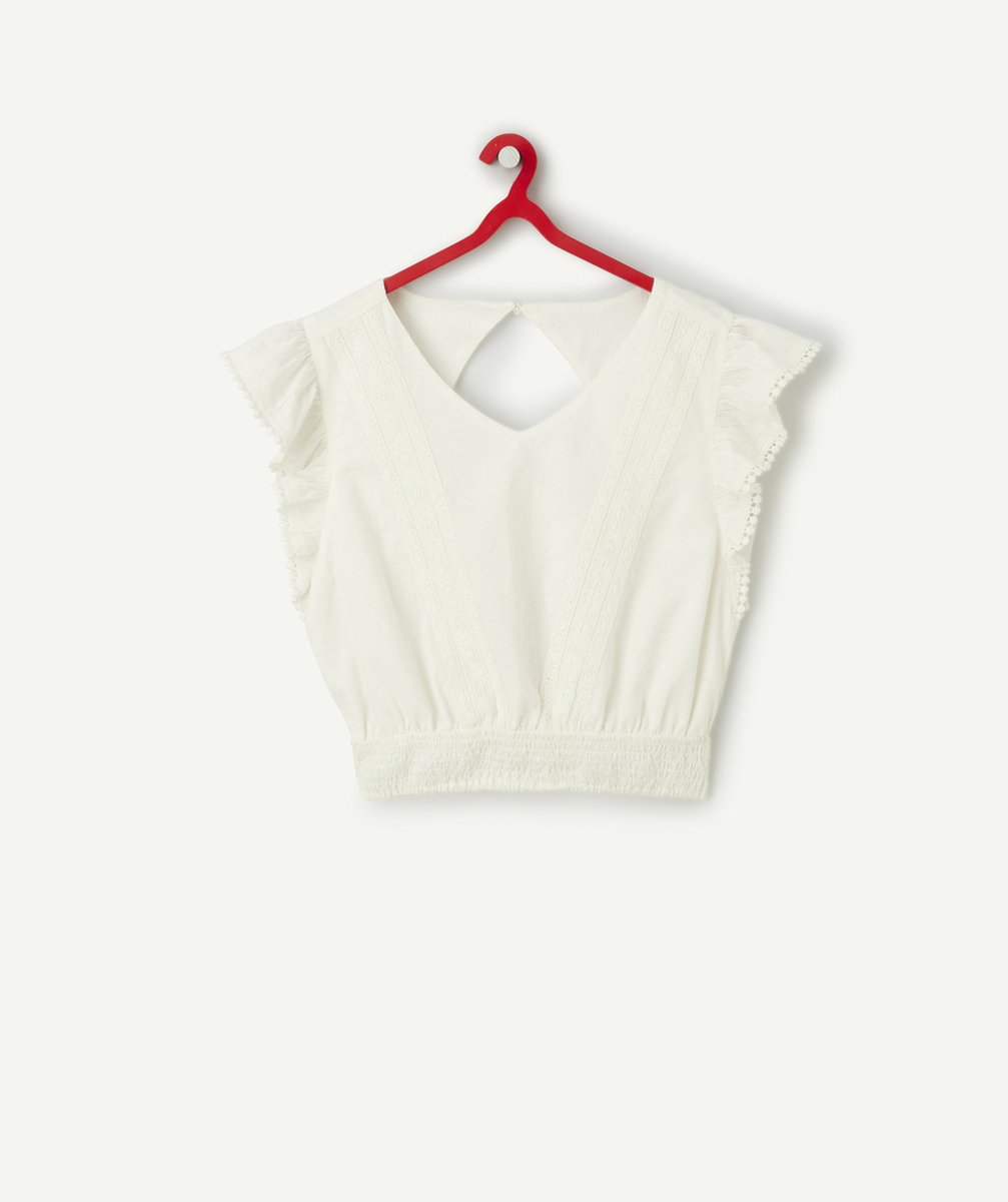 blouse fille en coton écru avec détails en broderie anglaise et volants