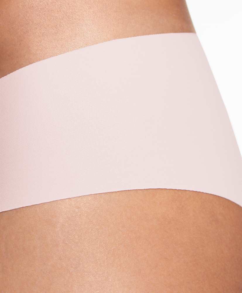 5 calcinhas clássicas de poliamida cortadas a laser
