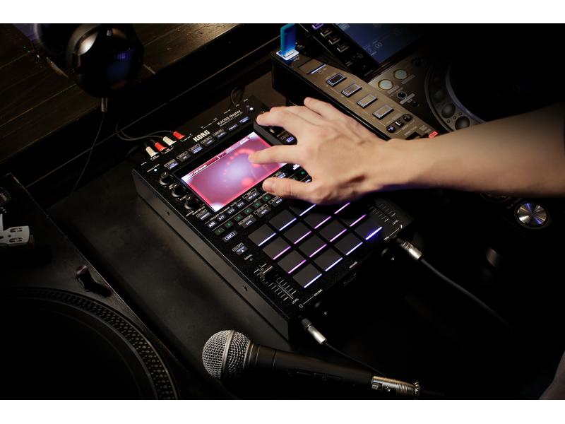 Korg Sample-Player KAOSS Replay Pad-Sampler mit integrierten Kaoss-Effekten und 5