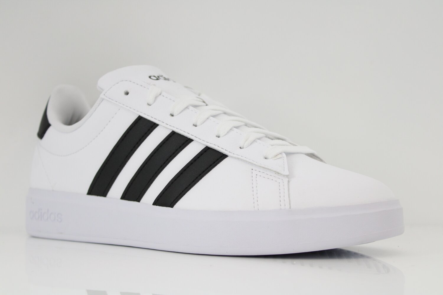 Adidas Sneaker