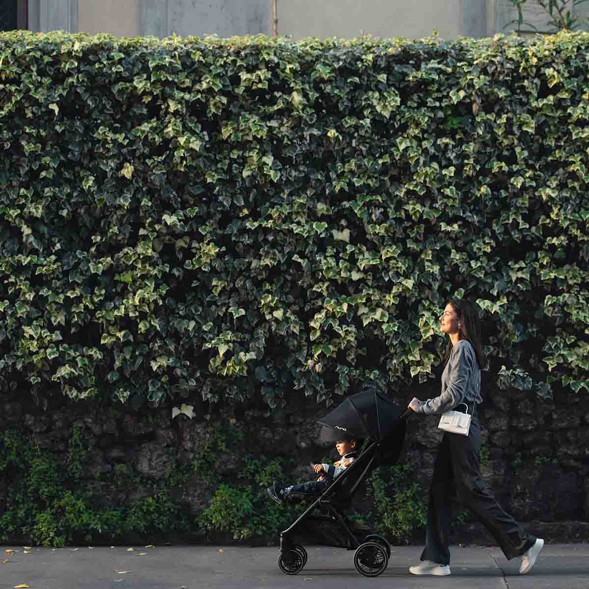 Nuna Nuna Kompakt Buggy TRVL™ lx Kollektion 2024