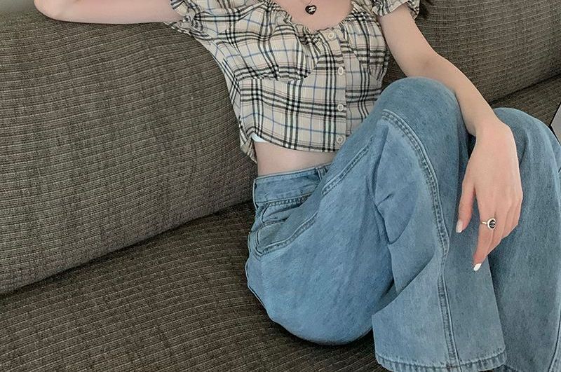 Maisee - Geruite cropped blouse met korte mouwen en knopen