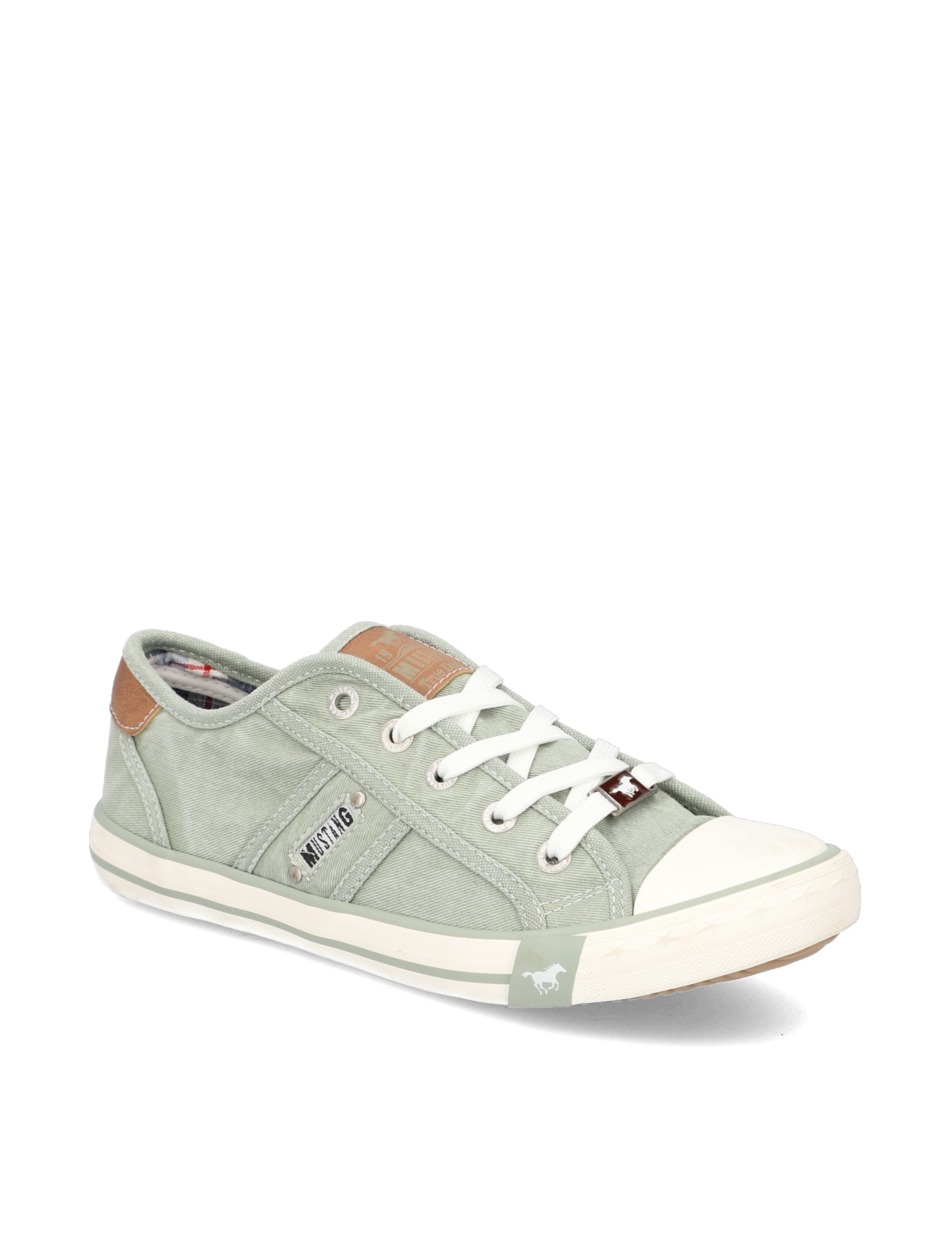 Canvas Sneaker