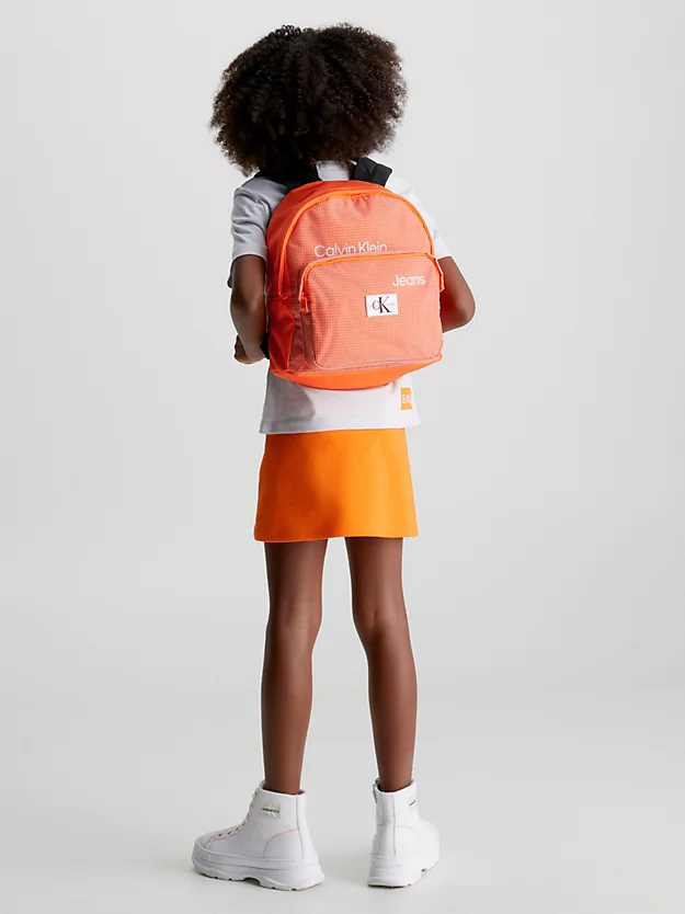 Mochila infantil feita de poliéster reciclado