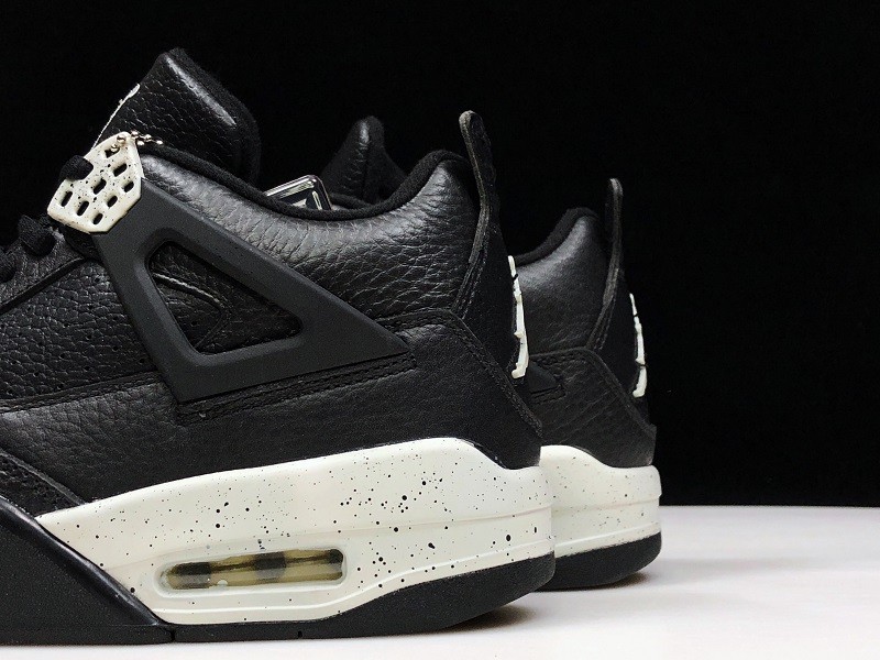 Jordan 4 Retro Oreo