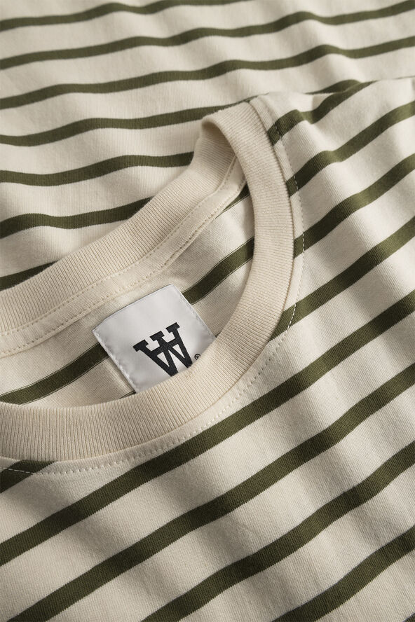 Wood Wood WWAce Badge T-shirt Off-white/army stripes