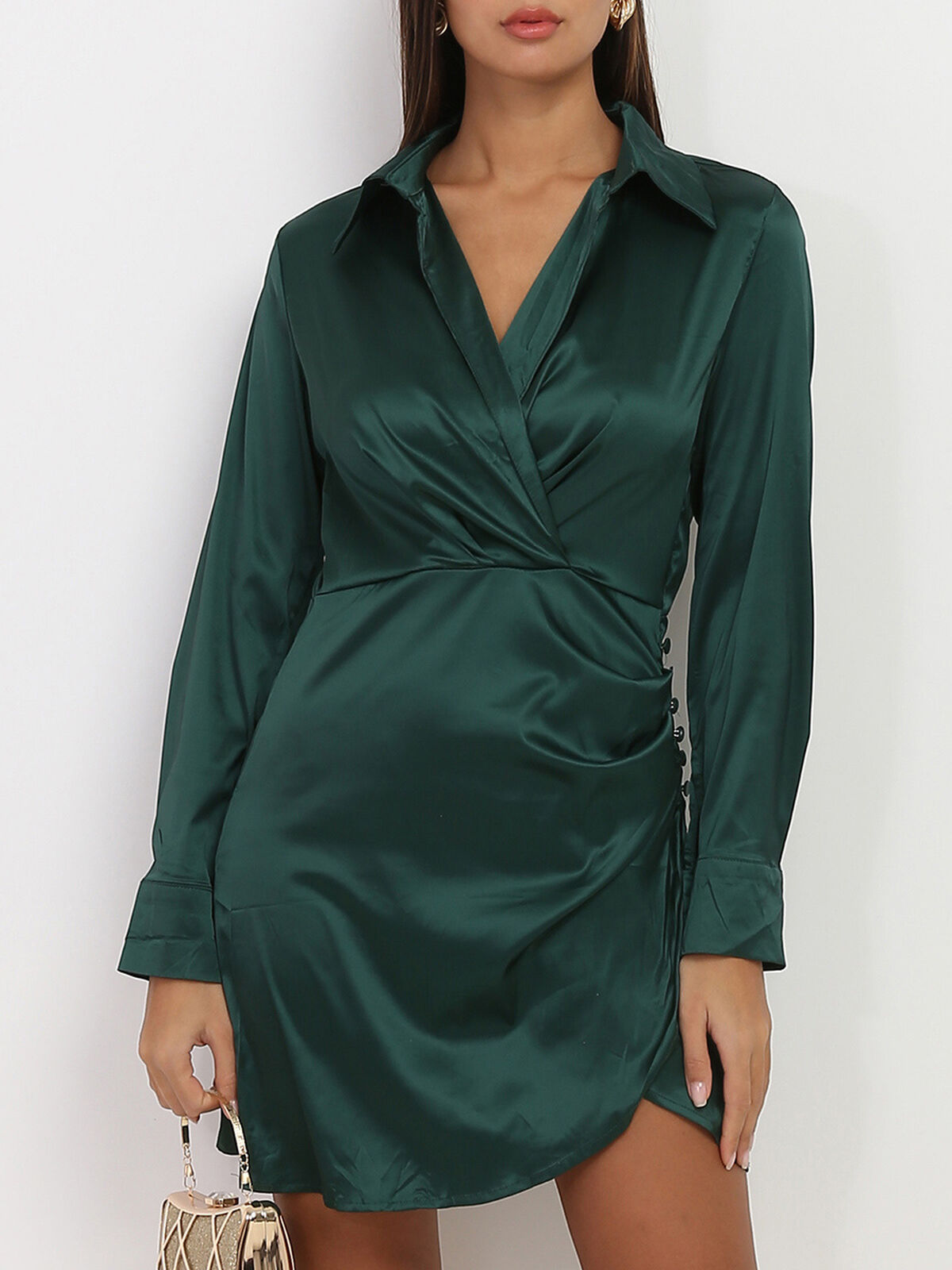 Robe satinée cache coeur à boutons- Vert foncé