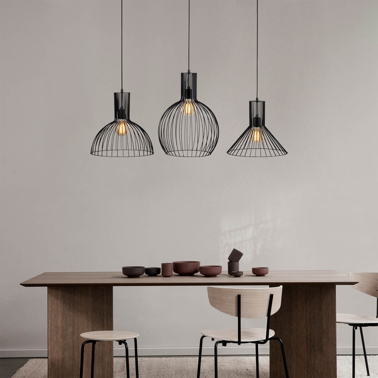 Sheen Suspension Fellini noire - 145x38x158 cm