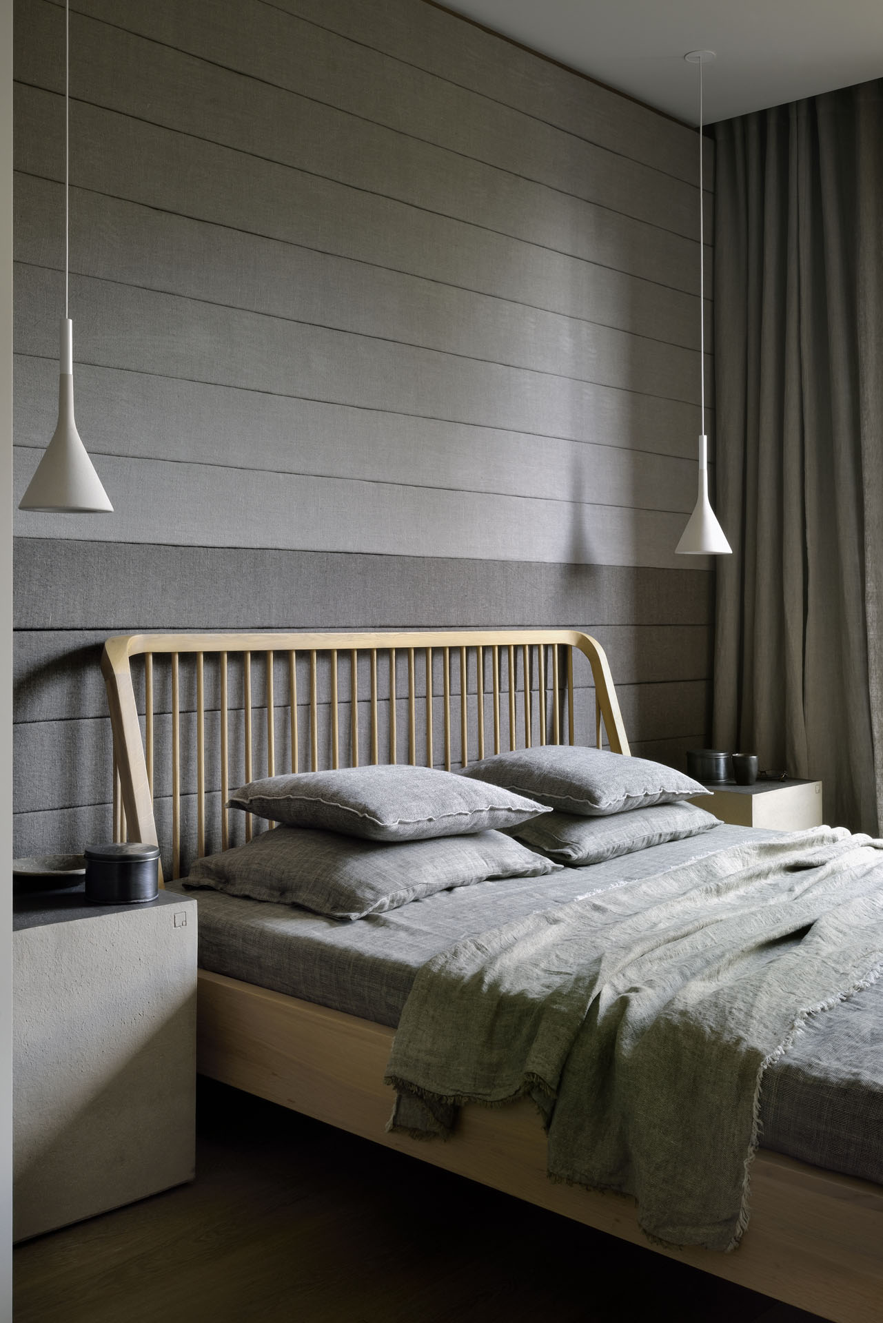 Ethnicraft bed Spindle Oak 180x200