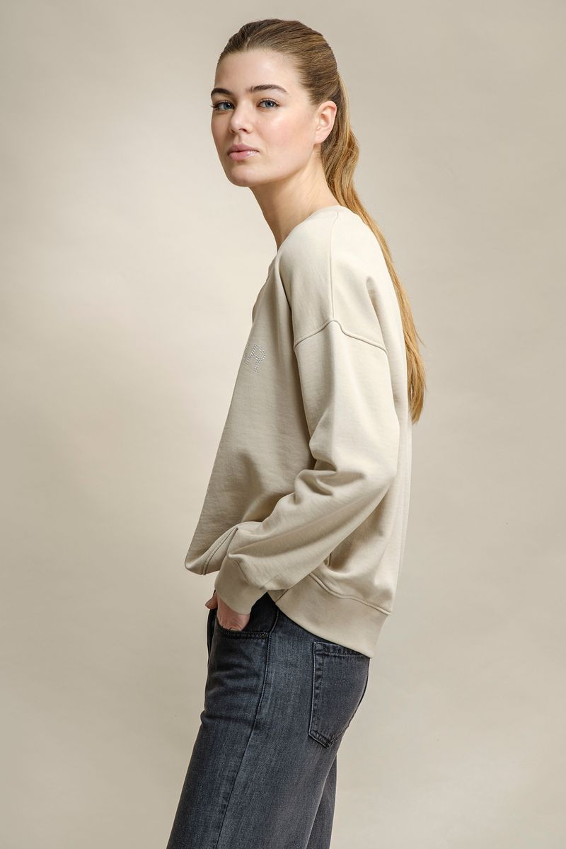 SWEATSHIRT DECOTE REDONDO COM APLICAÇÃO