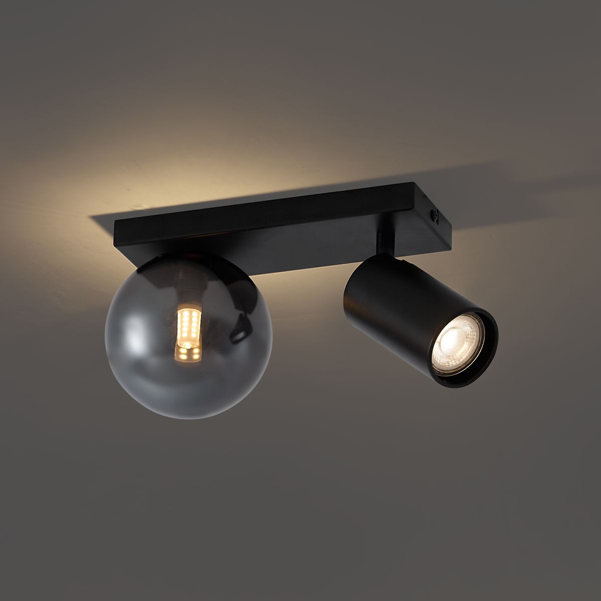 Moderne plafondlamp zwart 2-lichts kantelbaar - Lesly