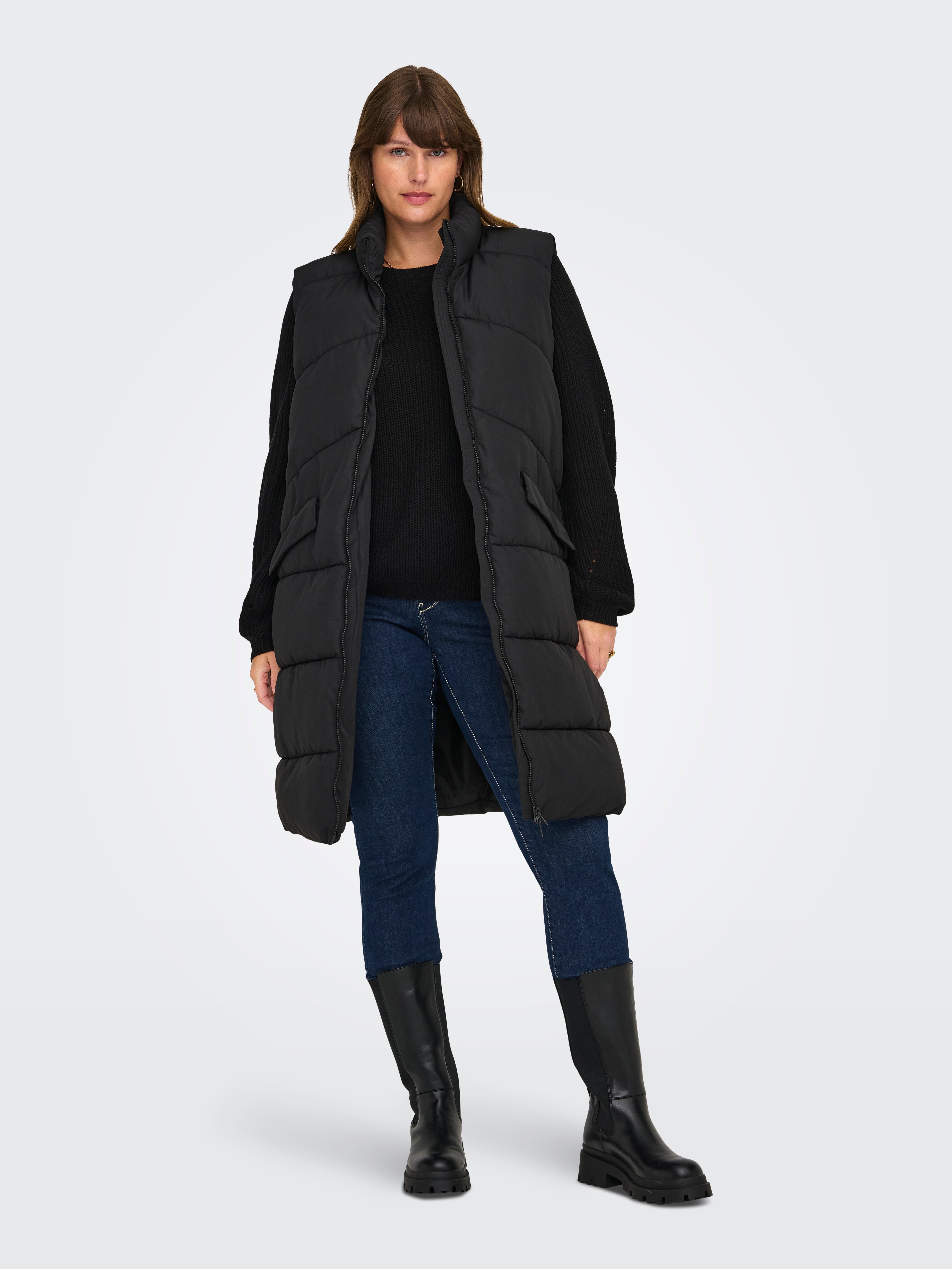 CARMATILDE Weste Black