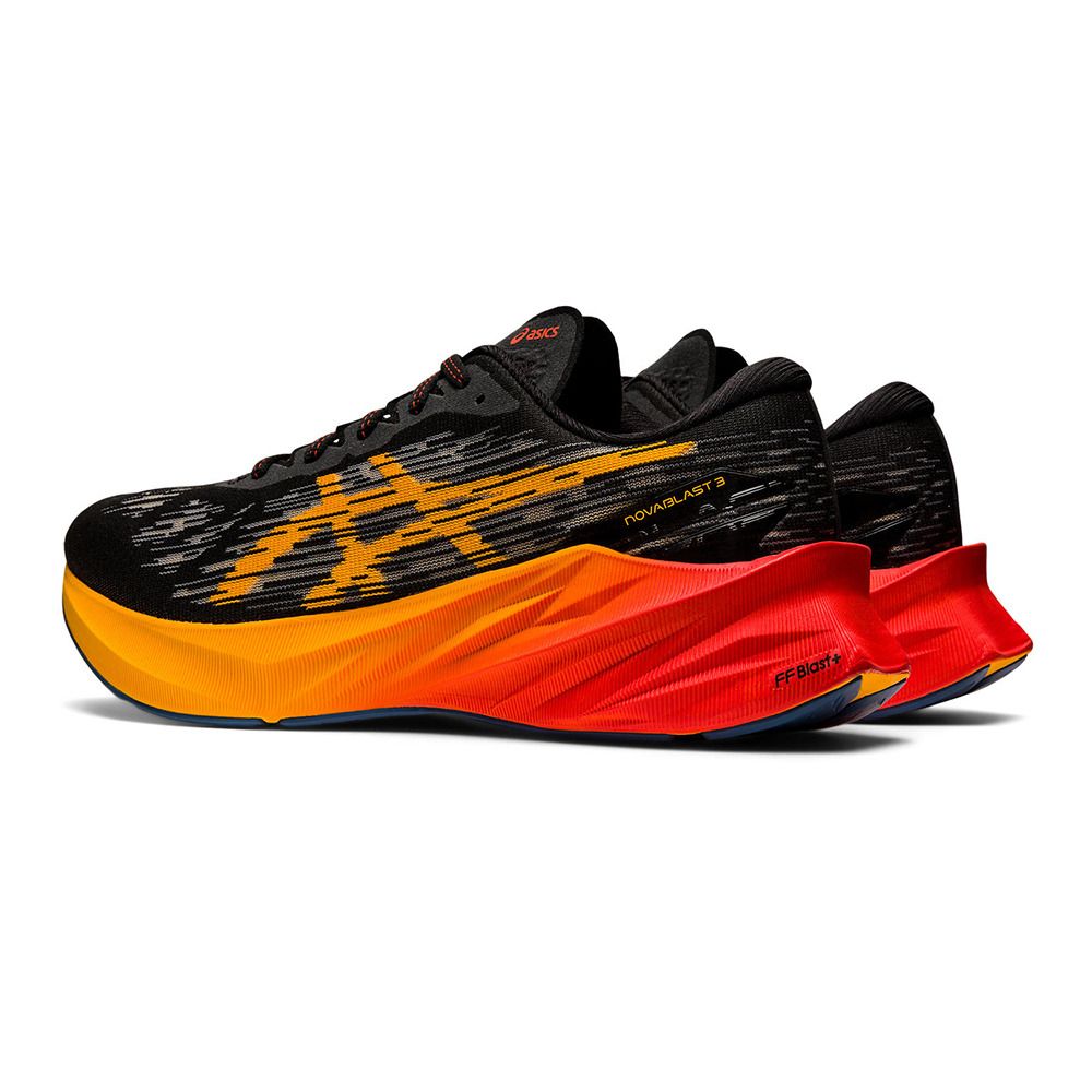 Asics NOVABLAST 3 - Chaussures running Homme black/amber
