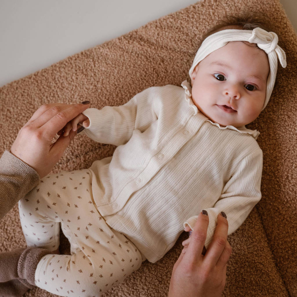 Dirkje baby broek met all over print offwhite/bruin