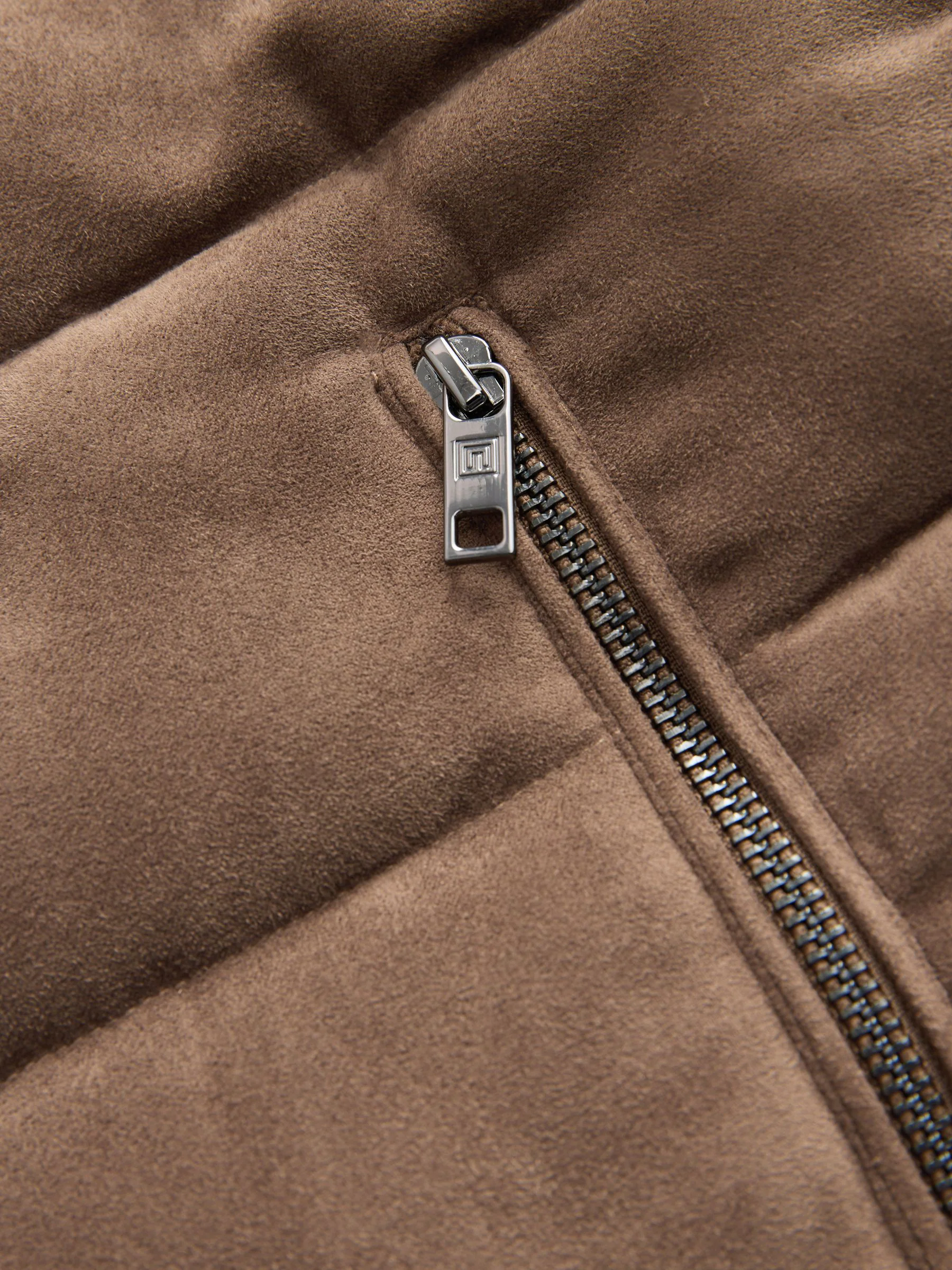 Lichtbruin - Gewatteerde bodywarmer van imitatiesuède