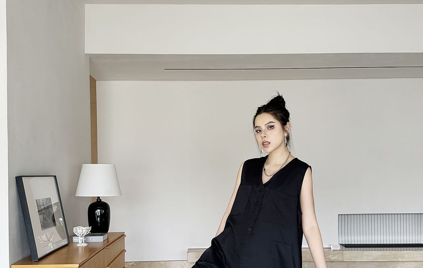 KUMI - Mouwloze V-hals romper