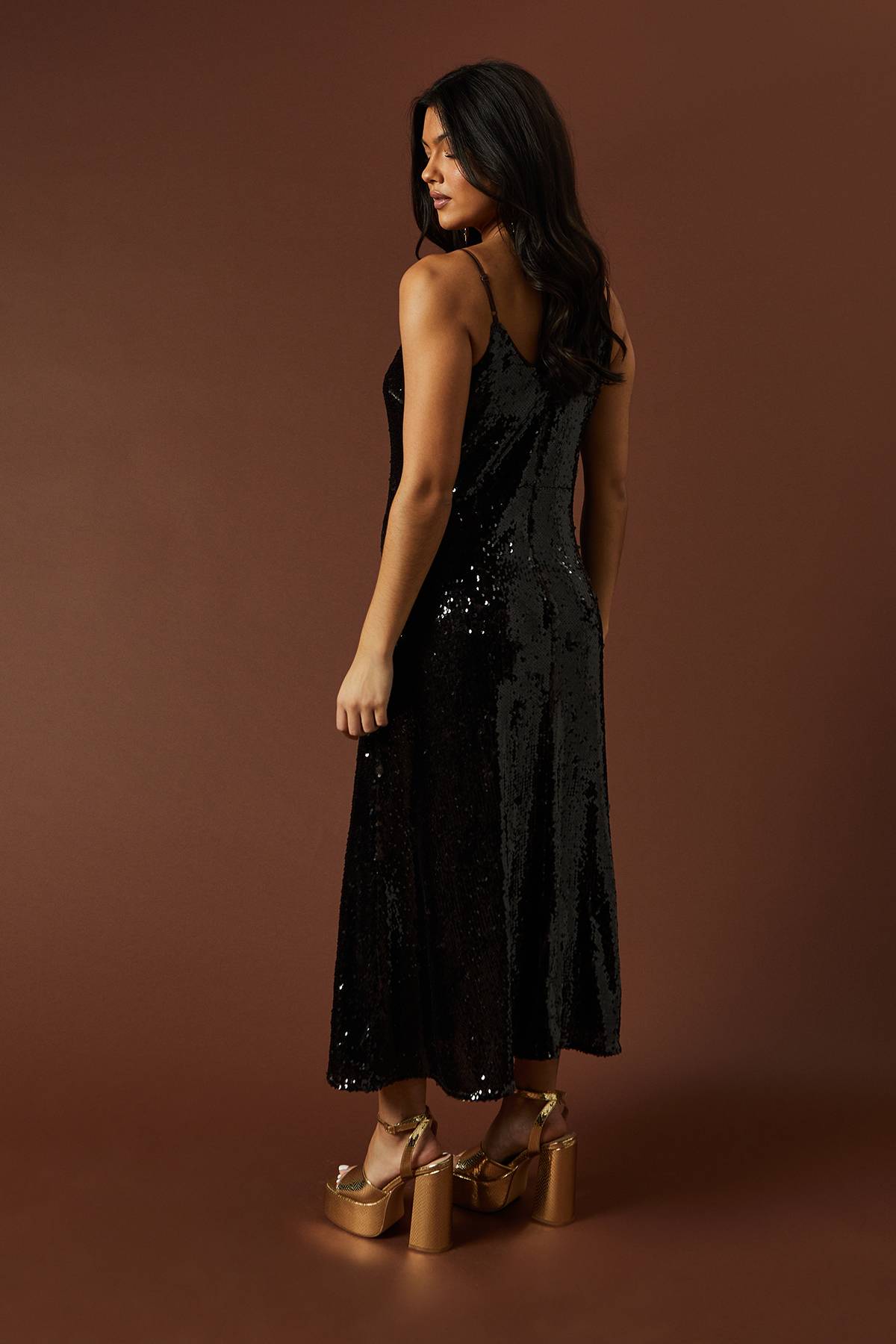 Oasis Robe Longue à Paillettes Transparentes avec Bretelles pour Occasions Spéciales