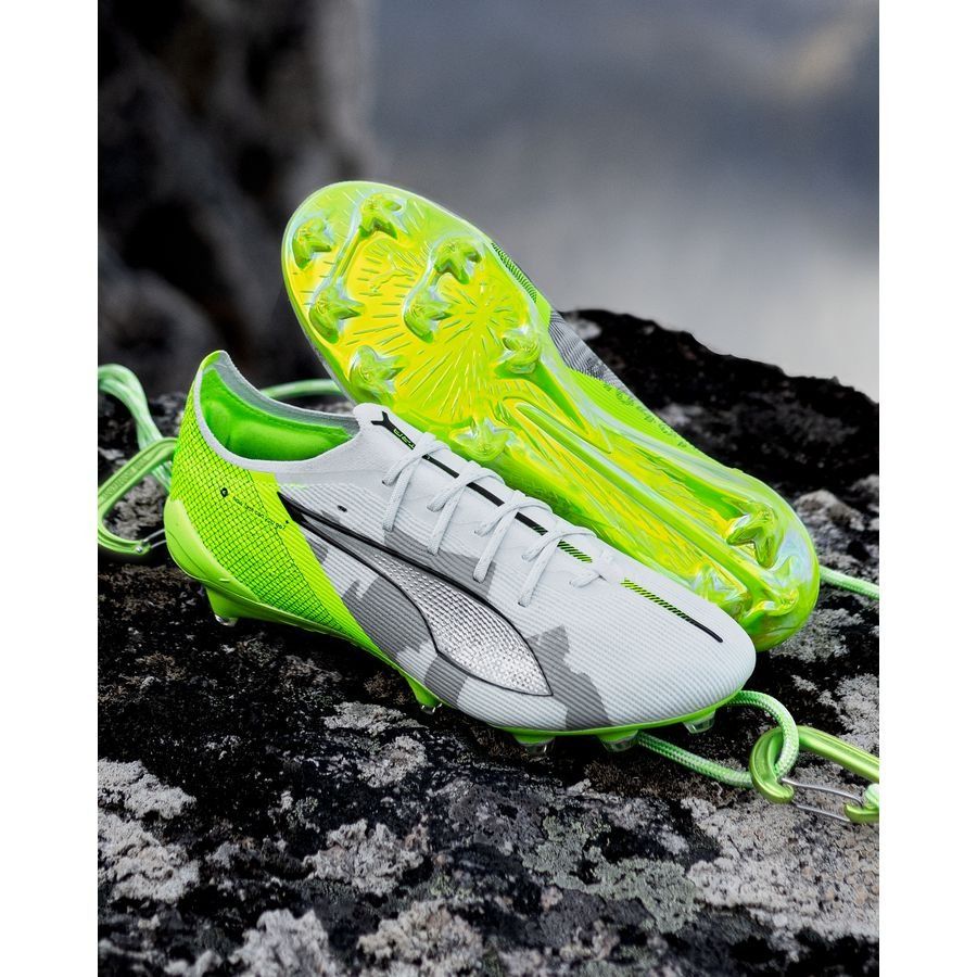 PUMA X Unisport Ultra 5 Ultimate FG Conquer your Mountain - Blanc/Vert/Argenté ÉDITION LIMITÉE
