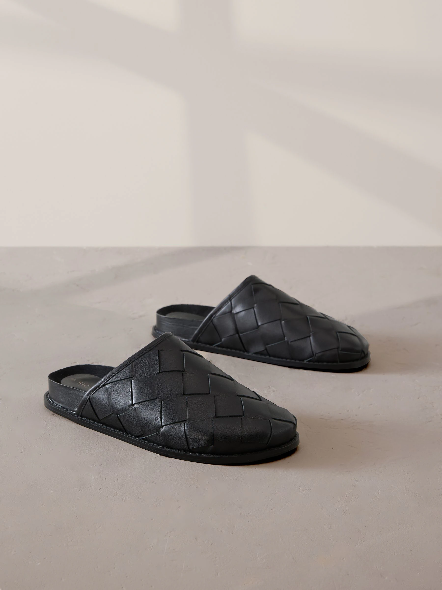 Zwart - Signature Premium Leather Weave Footbed Mules