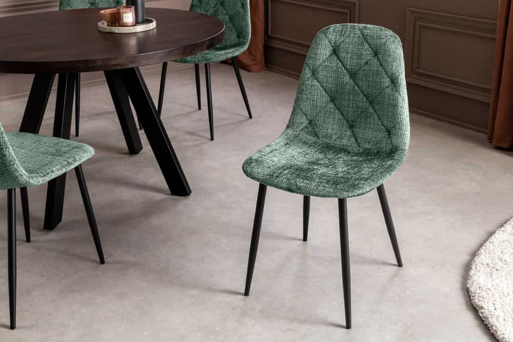 Stilvoller Stuhl GLAMM grün Chenille Cremona mit Rauten-Steppung schwarze Metallbeine