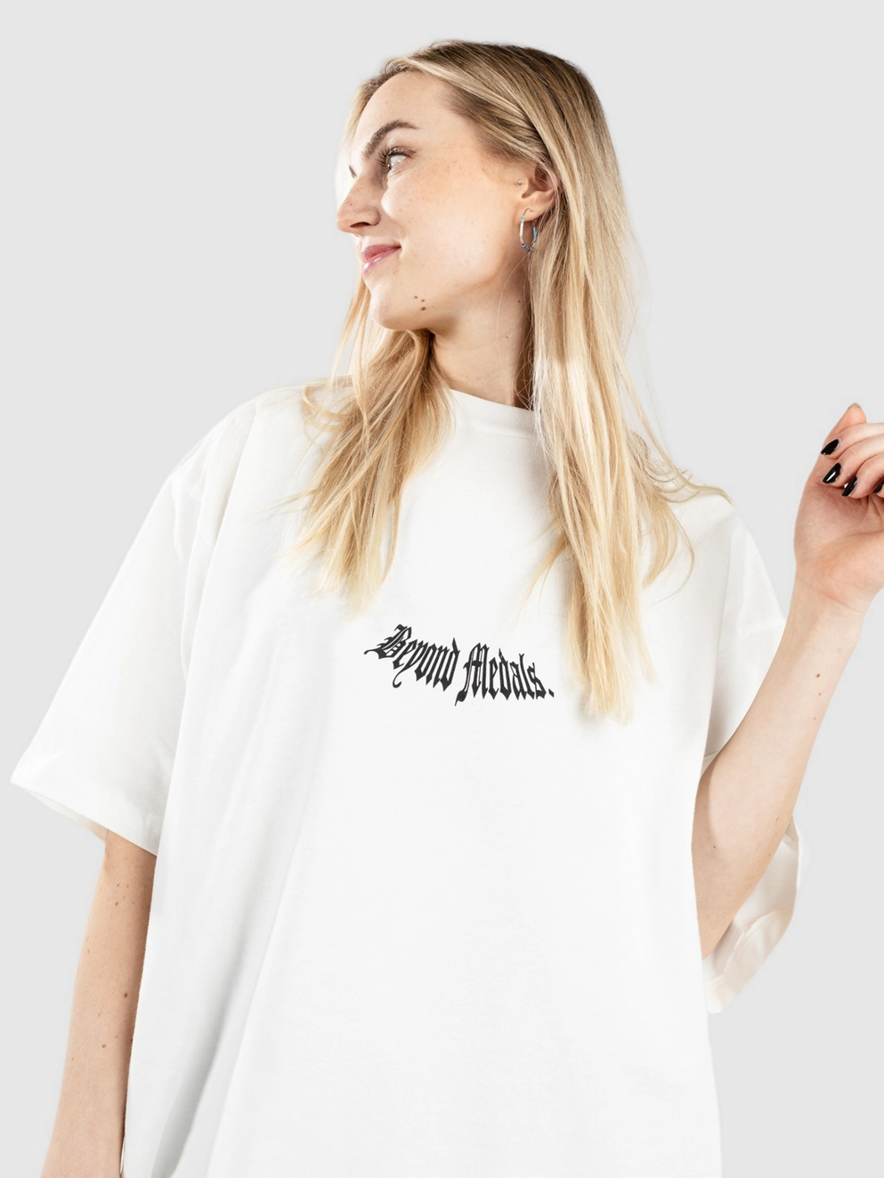 Beyond Medals Royal T-Shirt off white