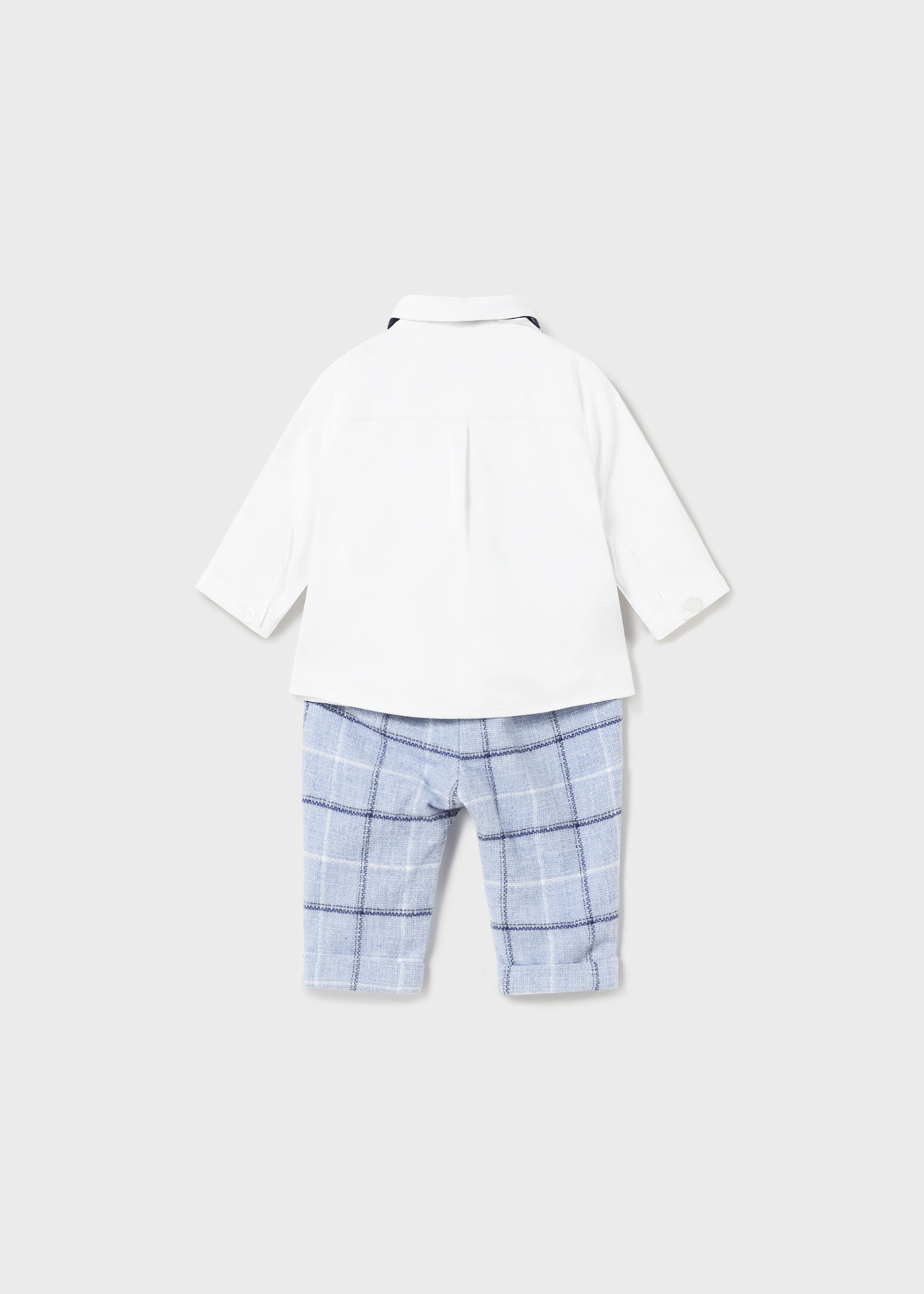 Conjunto de duas peças com gravata borboleta para recém-nascido