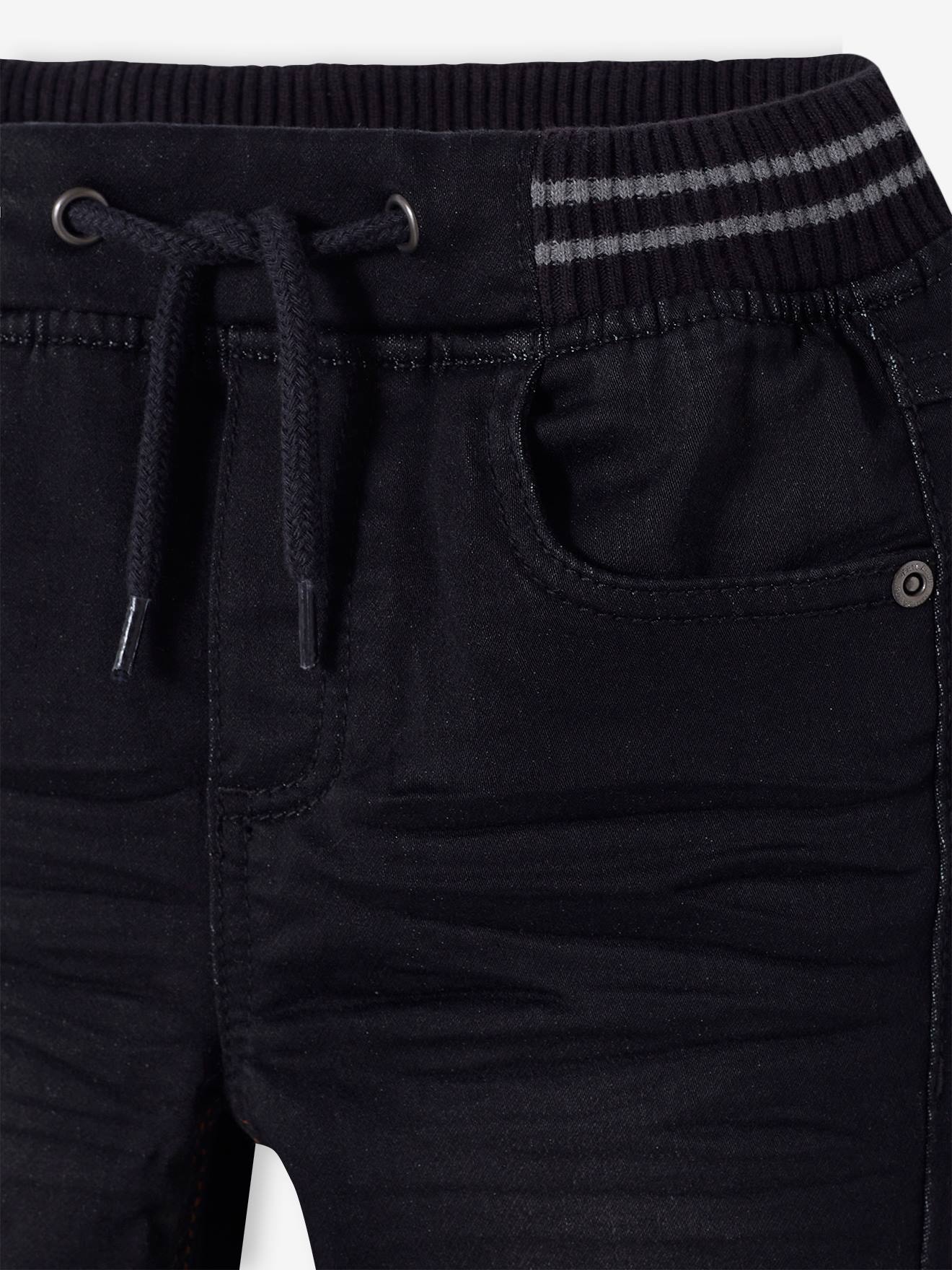 Calças de corte reto para meninos em fleece preto liso com efeito jeans.