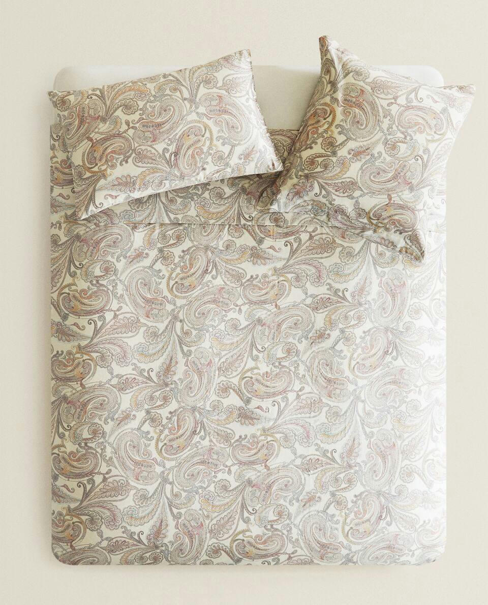 CAPA DE EDREDOM COM ESTAMPA PAISLEY