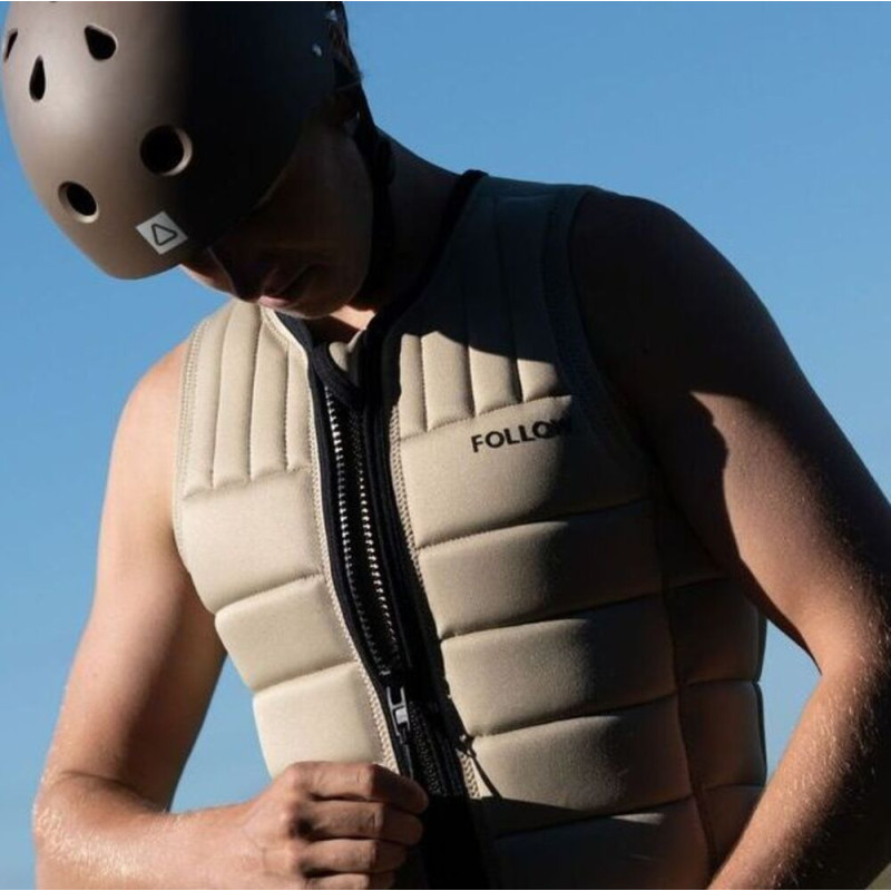 Gilet impact follow total sand