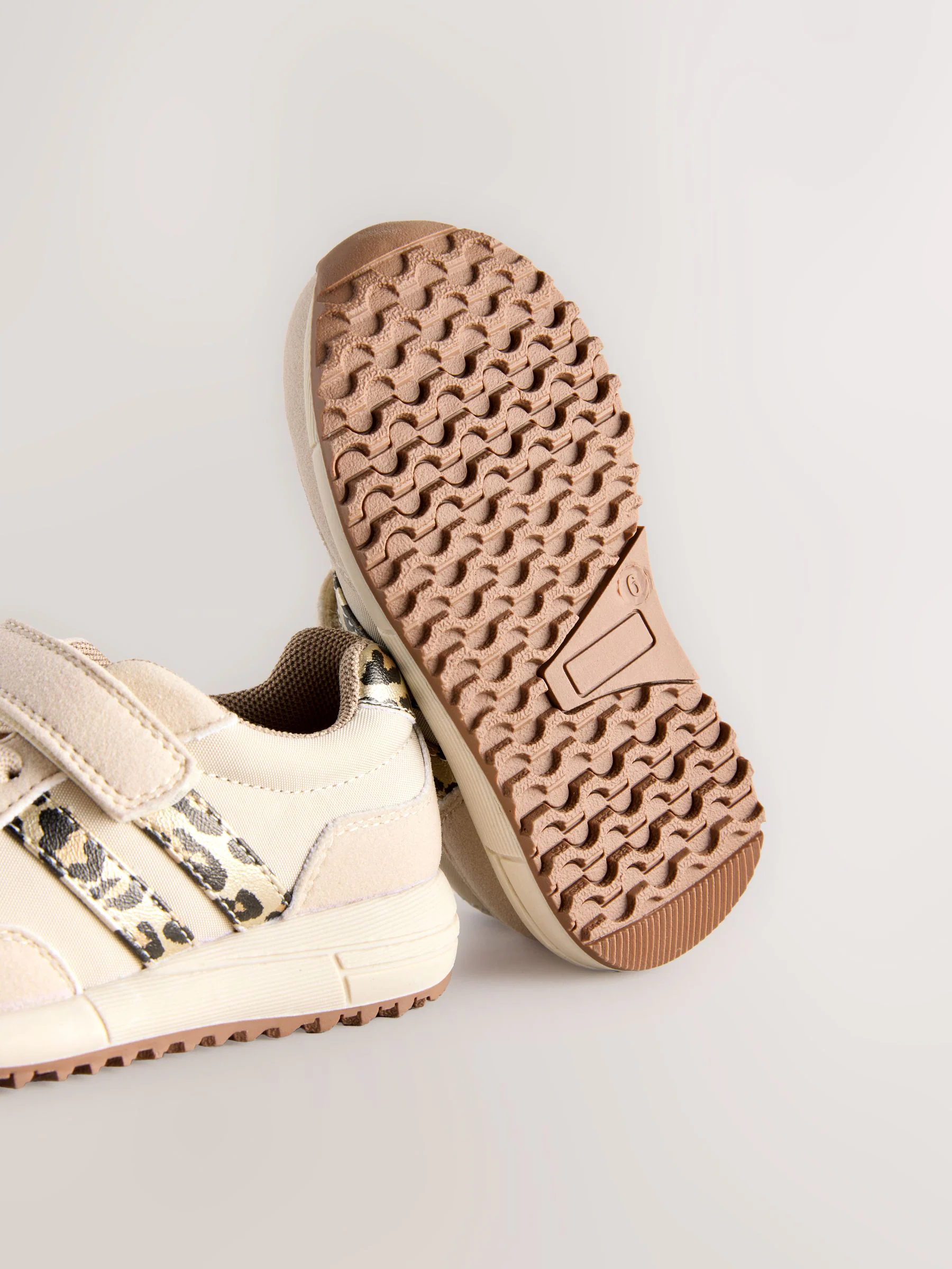 Neutraal met dieren - Sneakers met elastische veters en klittenbandsluiting