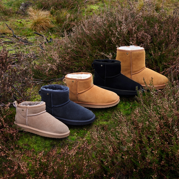 Hush Puppies gevoerde suede dames enkellaarsjes