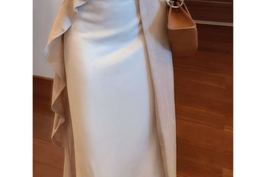 closetaine - Mock Two-Piece Long-Sleeve Two Tone Maxi Sheath Dress