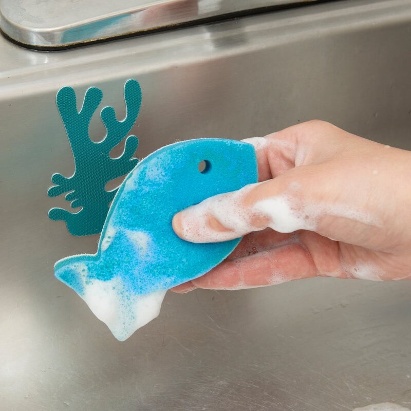 Kikkerland - Skuresvamp Med Holder - Fisk