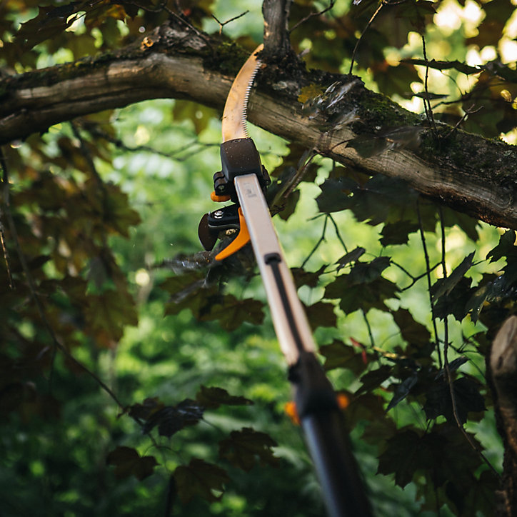 Scie pour coupe-branches multifonctions UPX86 et UPX82 Fiskars