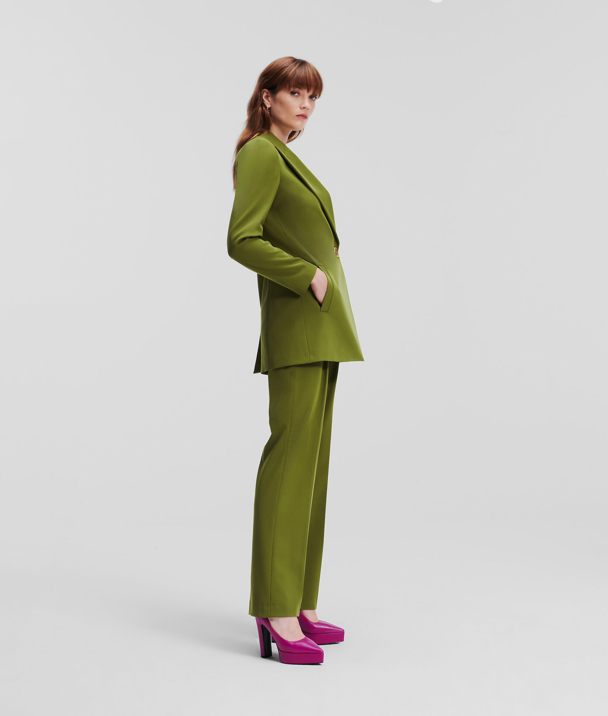 BLAZER AJUSTÉ AVEC SCEAU KARL