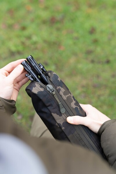 Sac Korda Compac Storm Pole Bag Dark Kamo