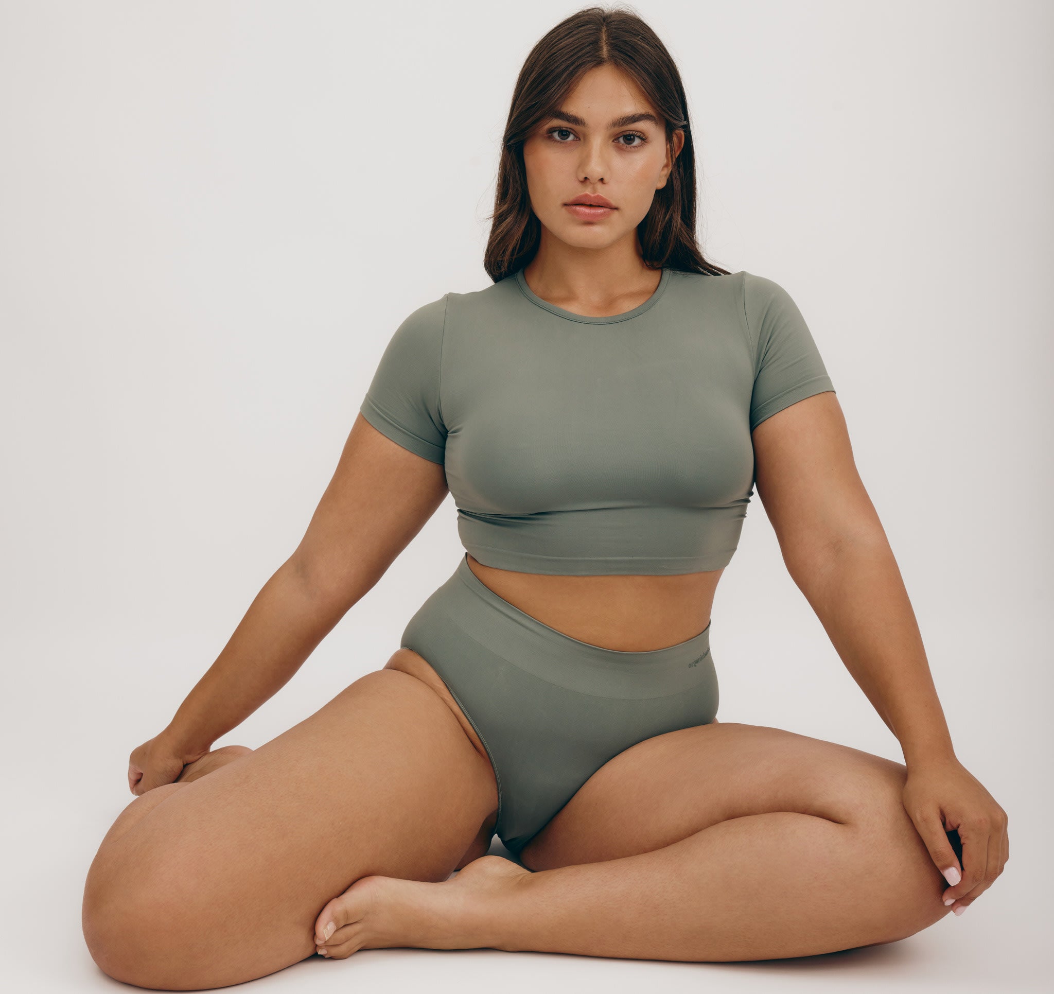 RECYCLED NYLON<br>Smooth Crop Tee