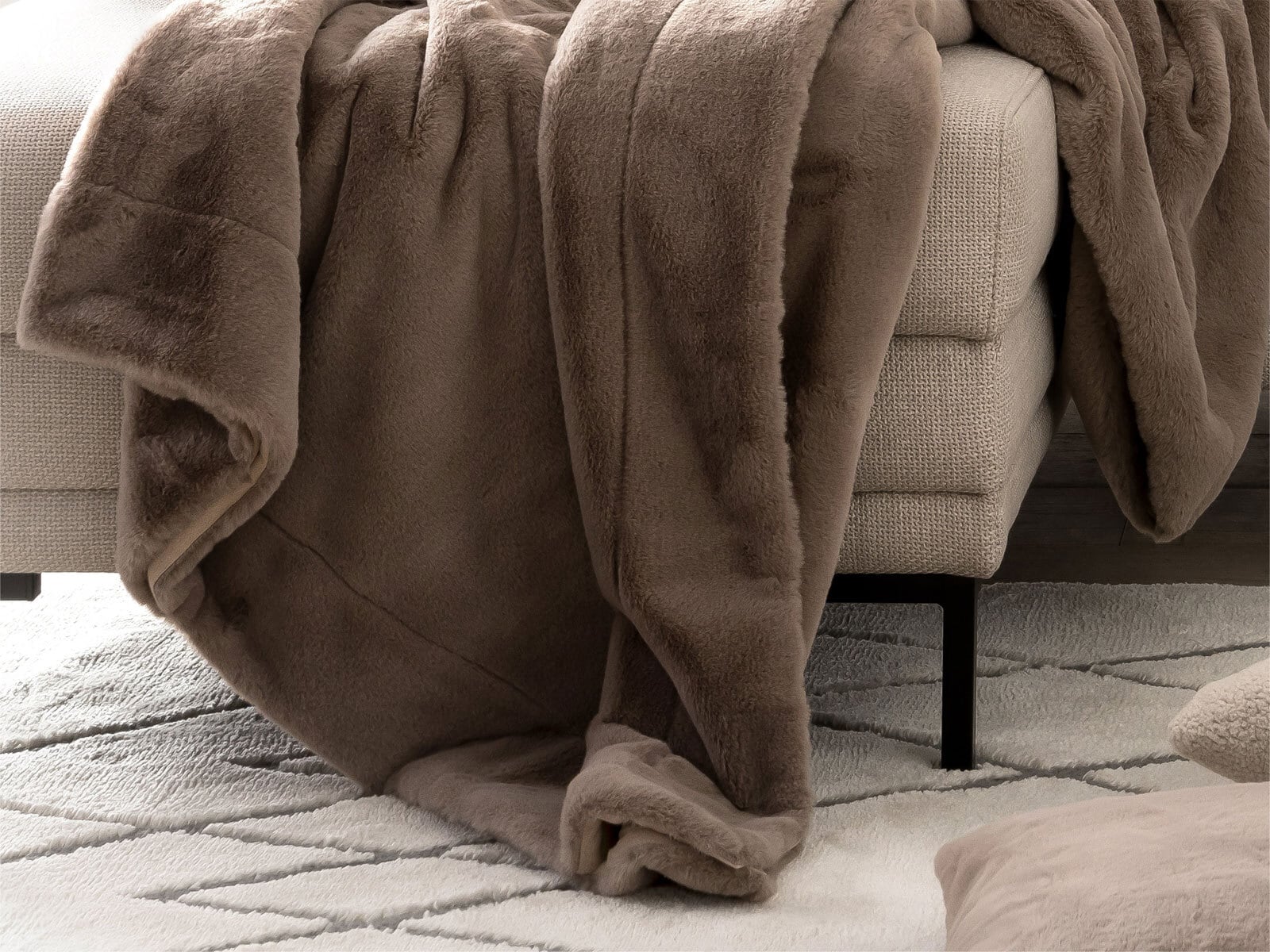 DONE Wohndecke IMALA 150 x 200 cm taupe