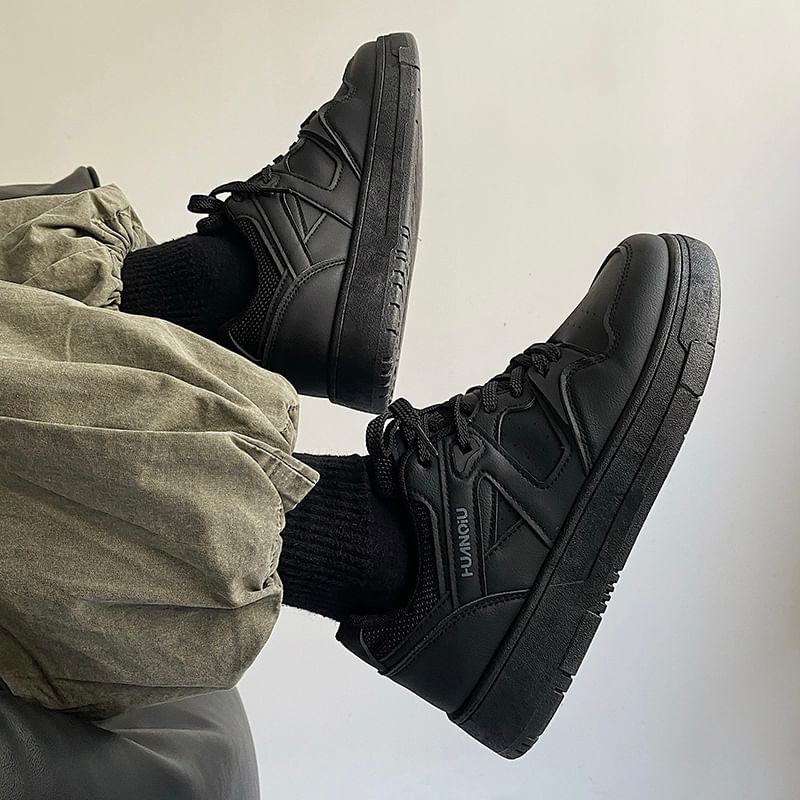 HANO - Veterschoenen met letters en platform