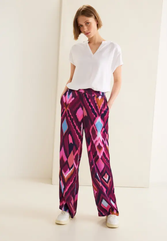 Loose Fit Printhose - tamed berry