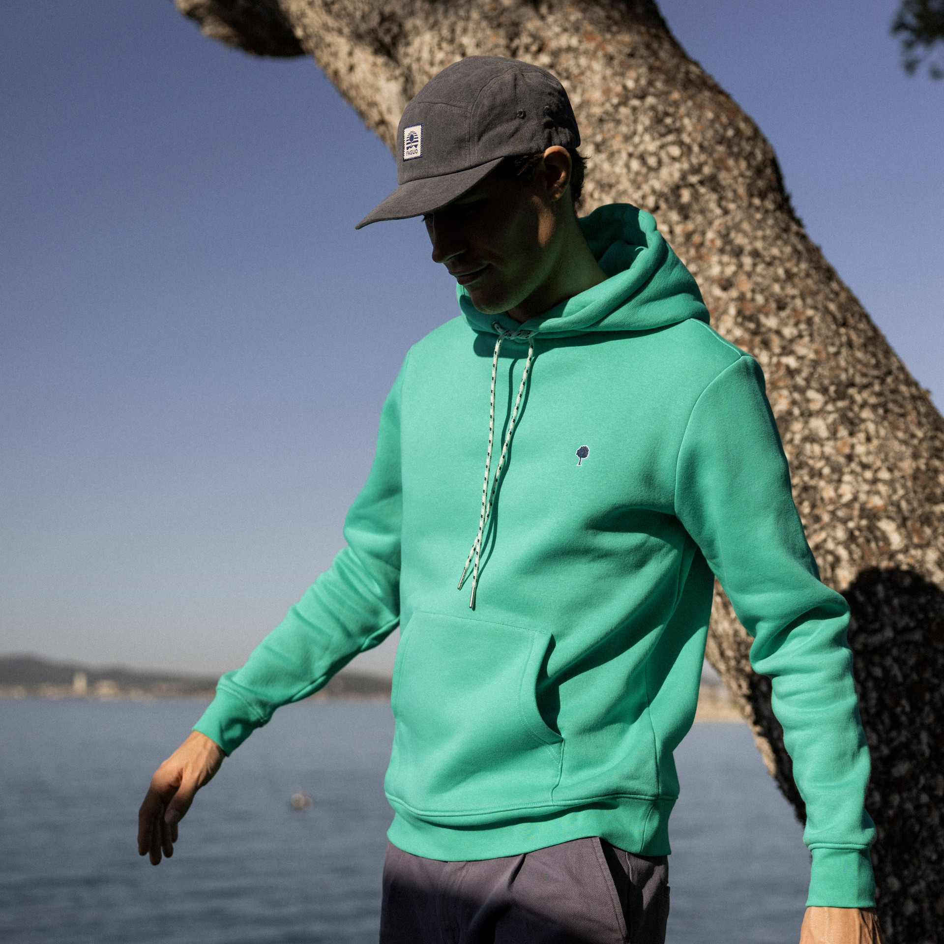 Sweat à capuche vert menthe coton et coton recyclé - modèle dirac