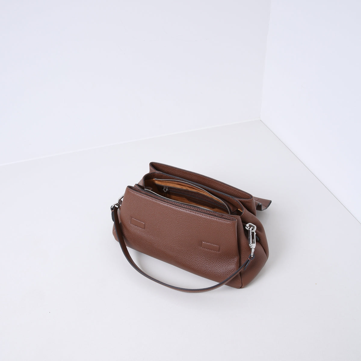 AILEEN | CAMEL