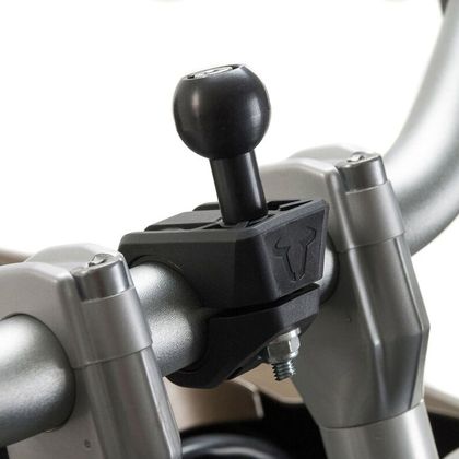 Support GPS SW-MOTECH BOULE 1 POUCE POUR GUIDON Universel - Noir