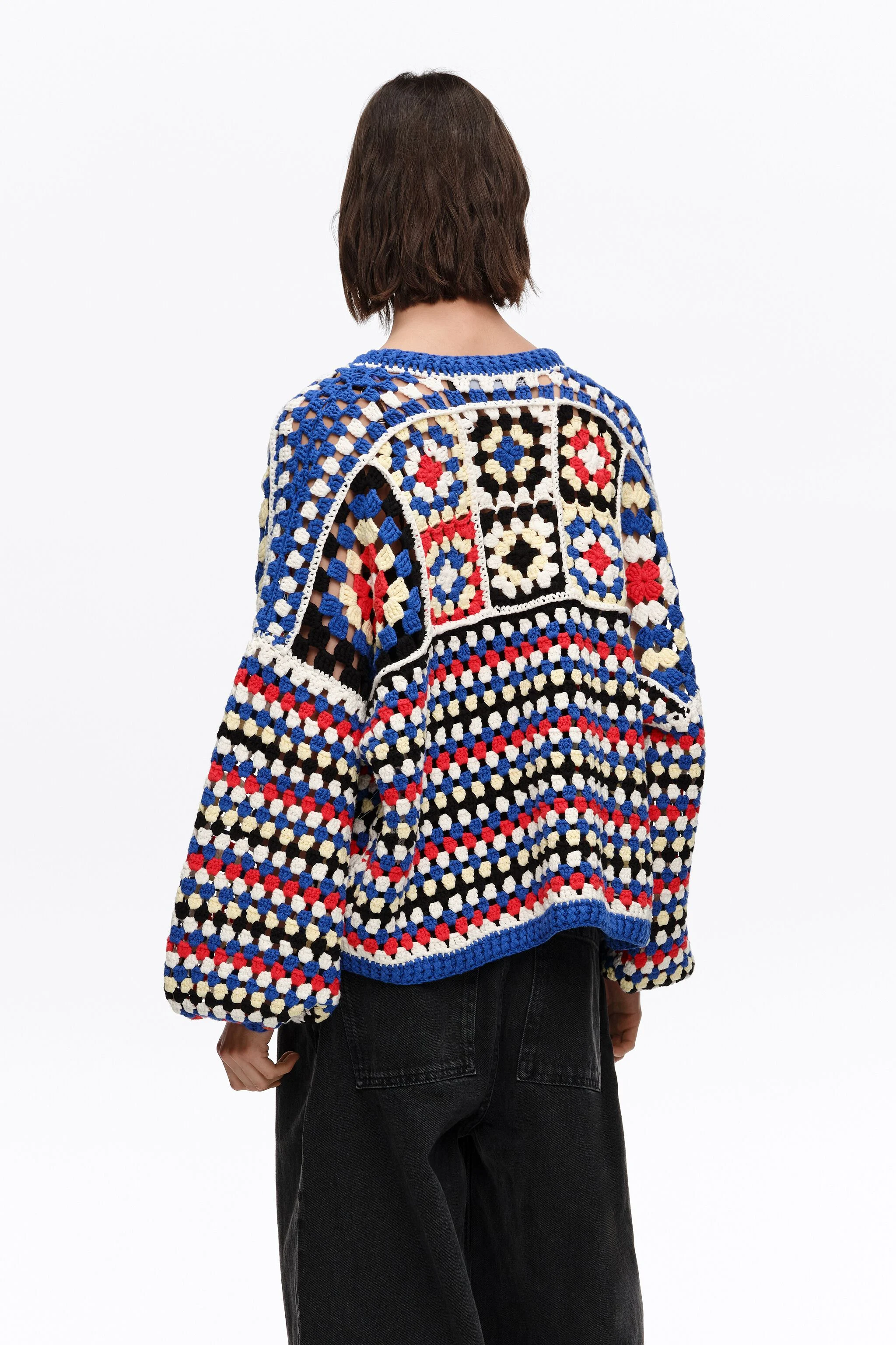 Cardigã de crochê azul multicolorido com balões