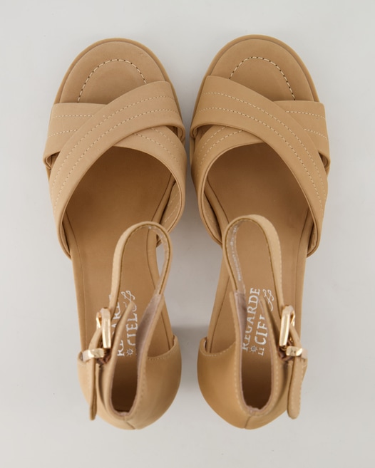 Regarde Le Ciel Glenda 02 Sandalen in Beige